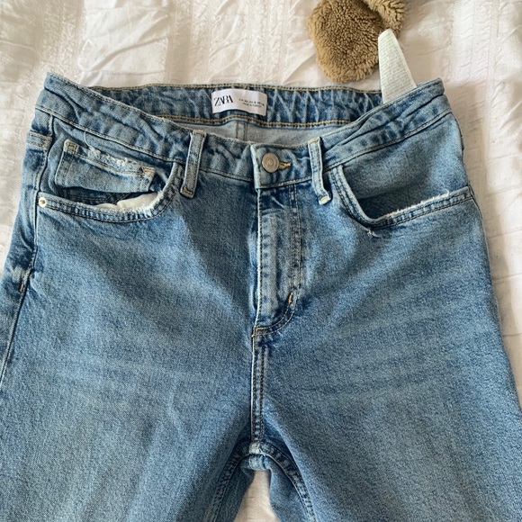 Zara Straight Leg Jeans - Picture 3 of 4